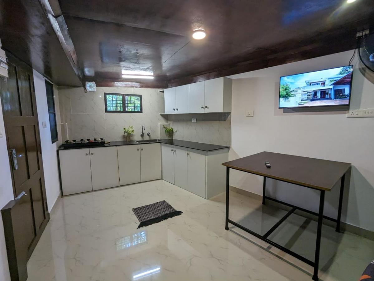 Budget Home Kochi エクステリア 写真