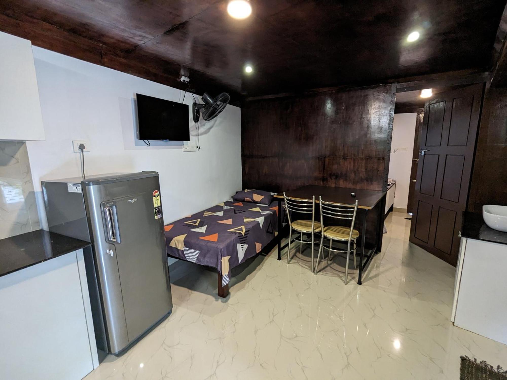 Budget Home Kochi エクステリア 写真