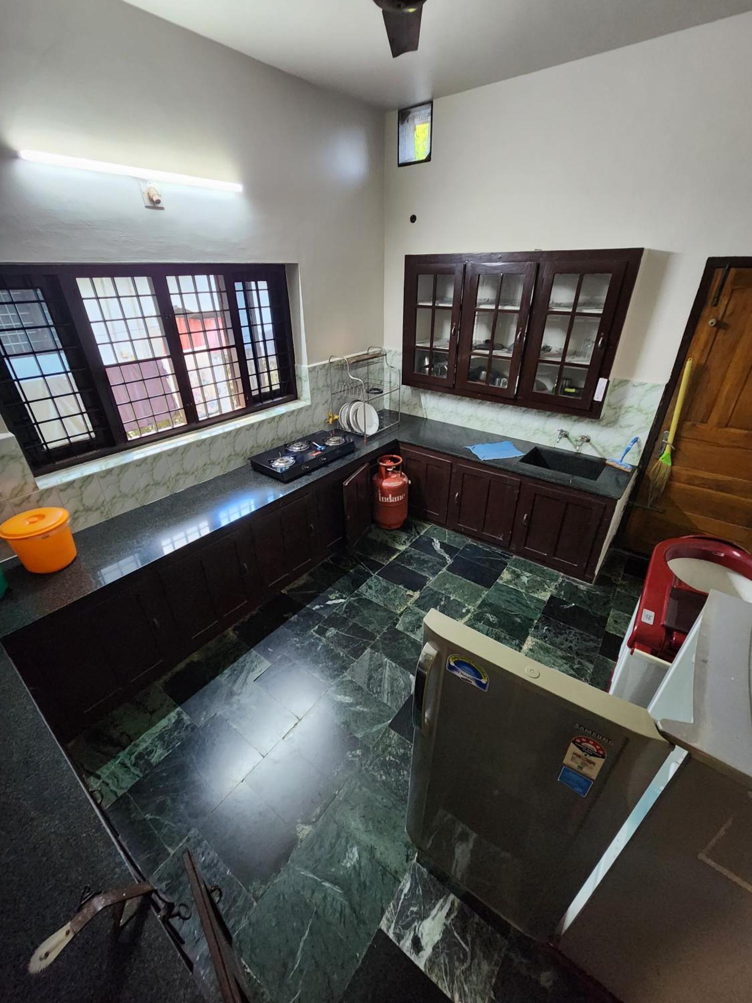 Budget Home Kochi エクステリア 写真
