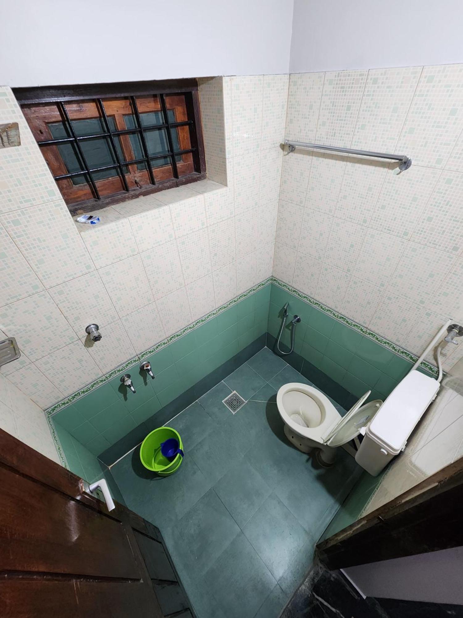 Budget Home Kochi エクステリア 写真